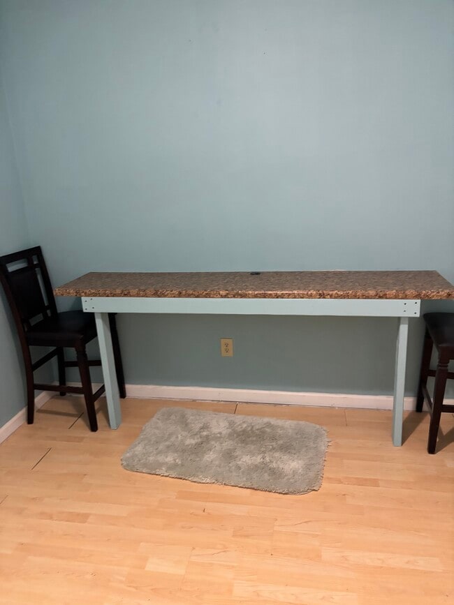 Spare office space/storage room - 4044 Boulder Pl