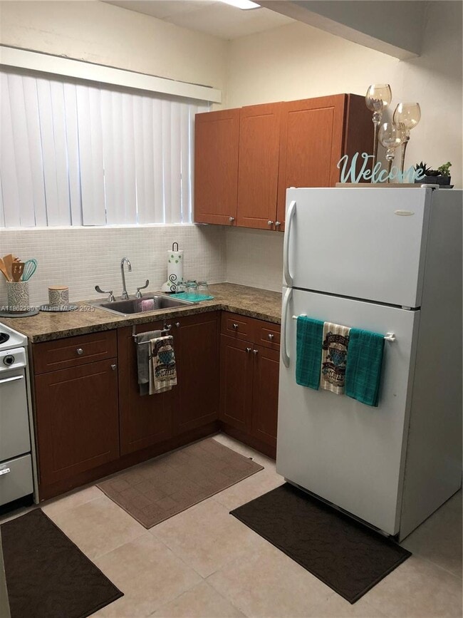 Foto del edificio - 1726 NW 19th St