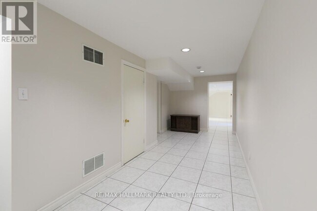 Photo du bâtiment - 3 Minorca Pl