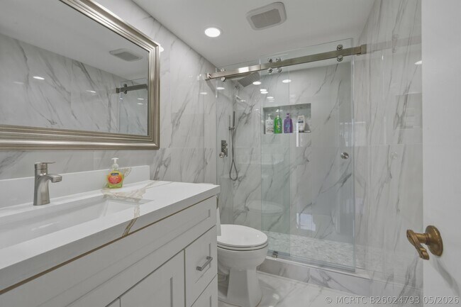 Foto del edificio - 371 S Hollybrook Dr