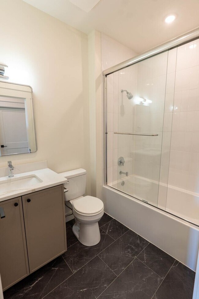 Foto del edificio - New Construction 4bd/3ba Townhouse