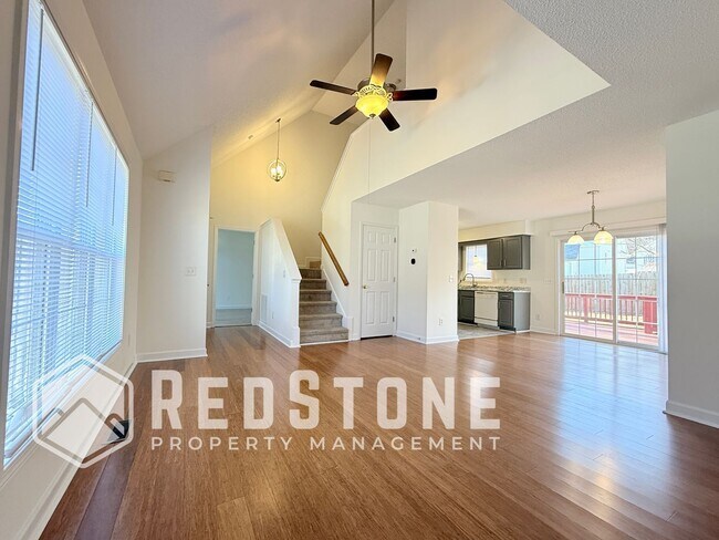 Foto del edificio - 131 Hoskins Cir