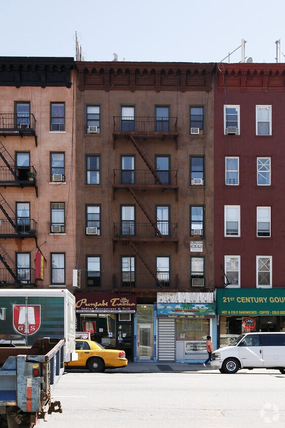 Primary Photo - 688 Tenth Ave