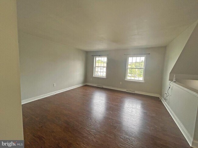 Building Photo - 137 Gentlemens Way