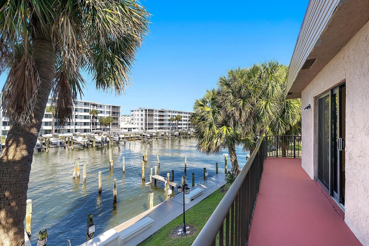 Foto principal - 135 Shore Ct