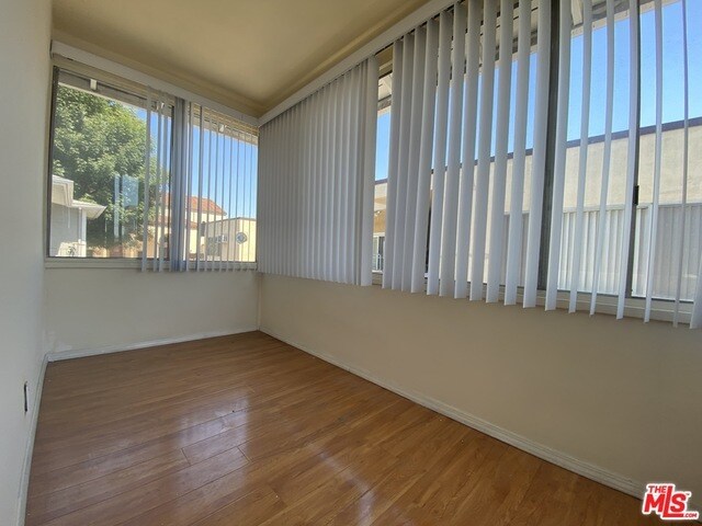 Foto del edificio - 1759 N Edgemont St