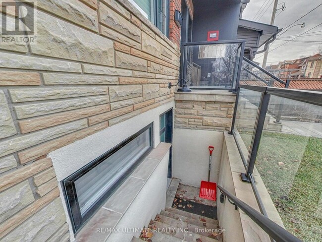Building Photo - 115 Wallace Ave