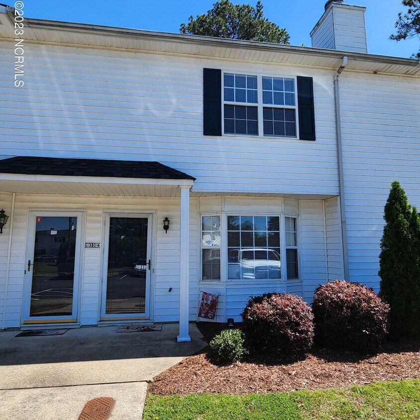 1005 Spring Forest Rd, Greenville, NC 27834 Townhome Rentals in