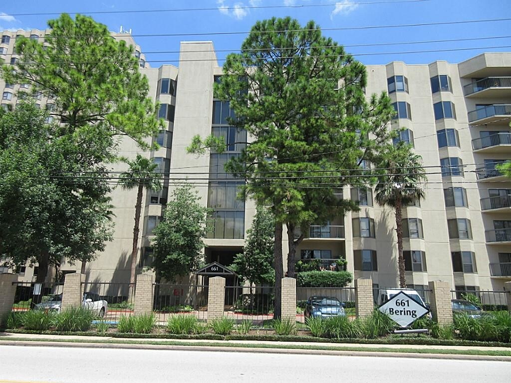 Foto principal - 661 Bering Dr