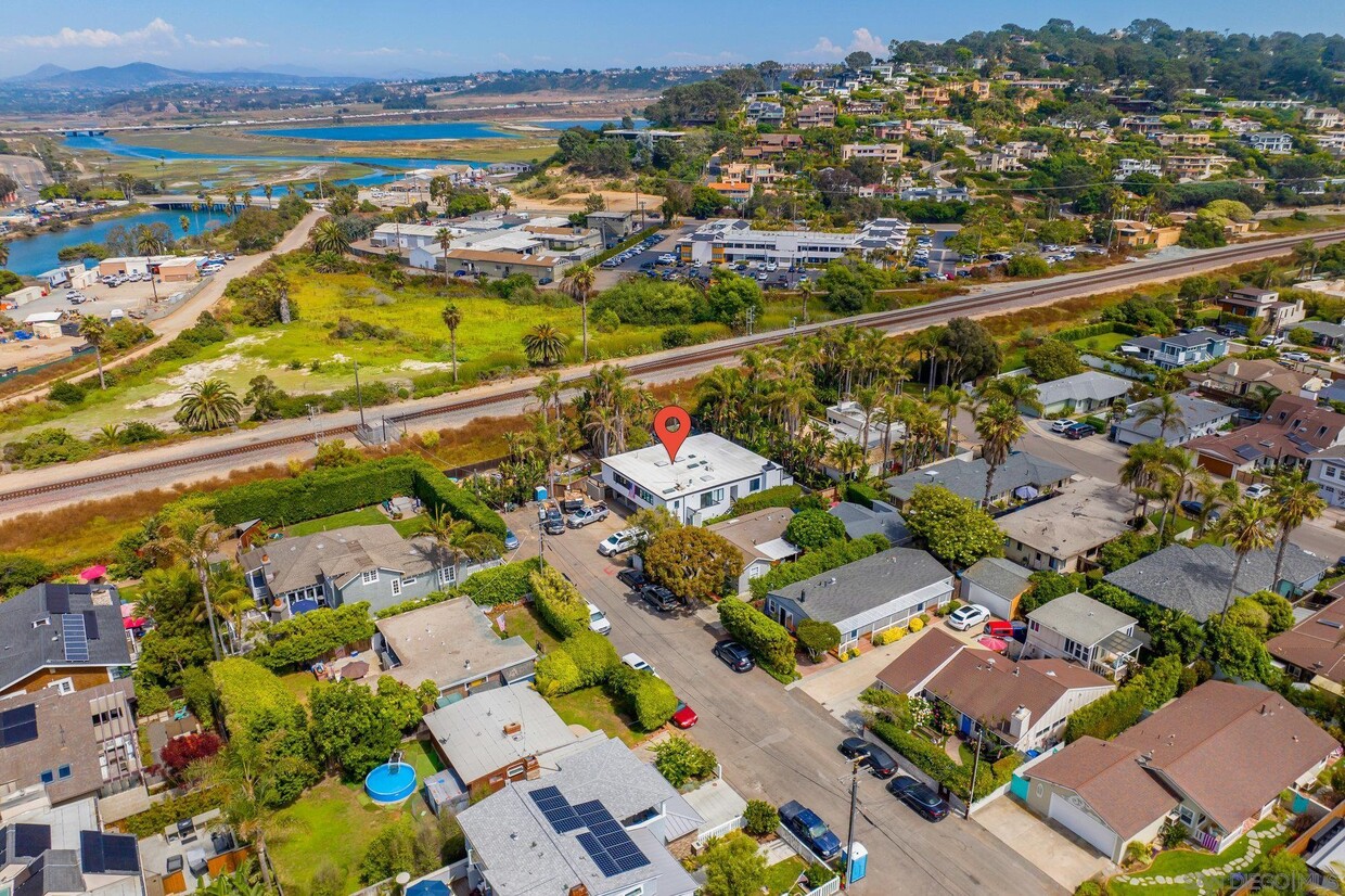 257 26th St, Del Mar, CA 92014 Condo for Rent in Del Mar, CA