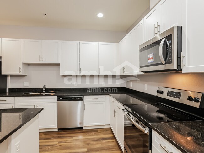 Foto del edificio - 20709 W Stone Hill Rd