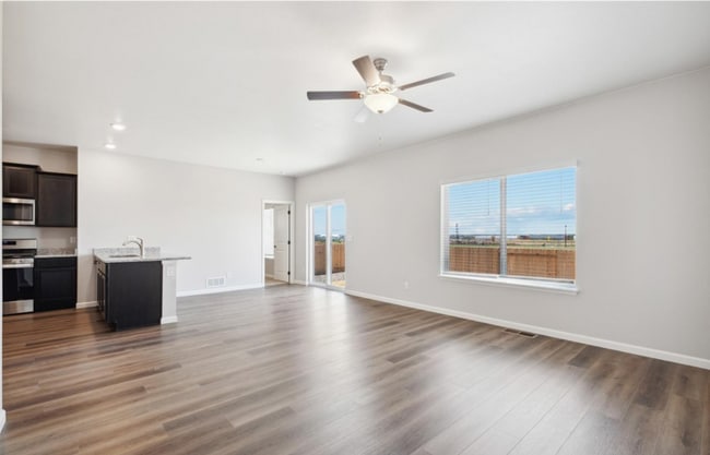 Building Photo - 828 Hearthstone Ave