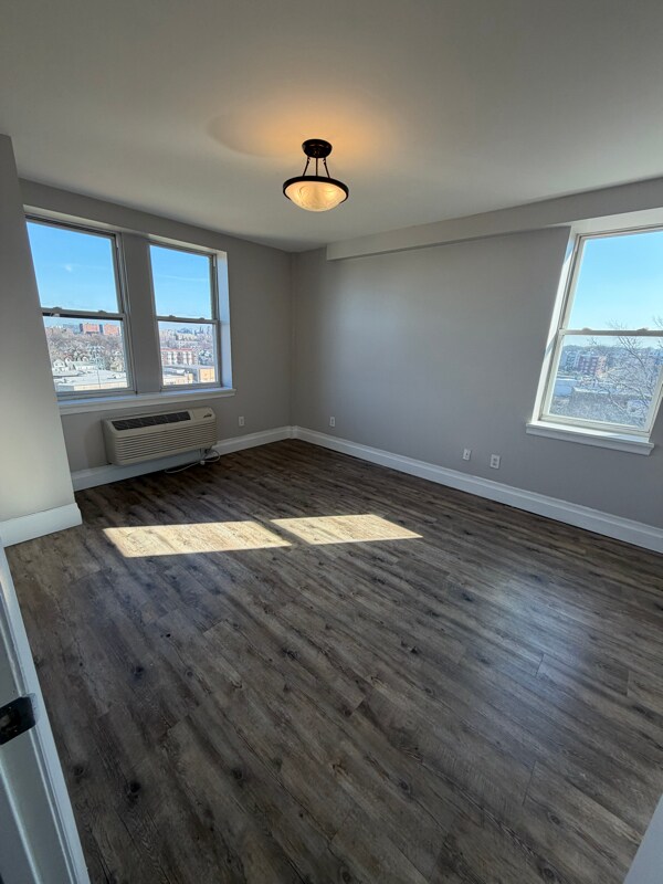 Foto del edificio - 106 N Grove St