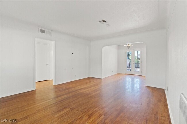 Foto del edificio - 1609 Chapman Dr