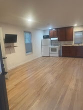 Building Photo - 2760 Eppinger Blvd