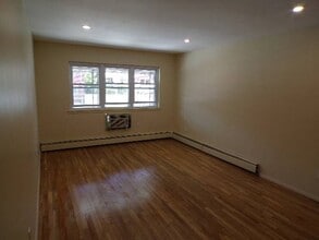 Building Photo - 3244 Mickle Ave