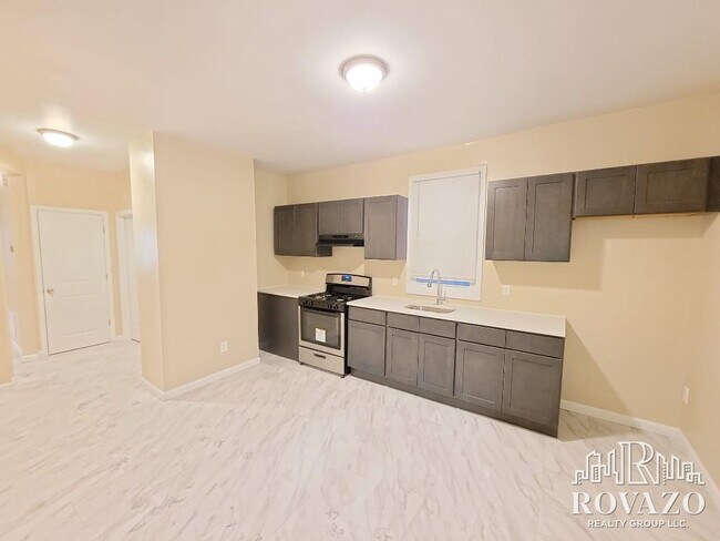 Foto del edificio - 384 21st St