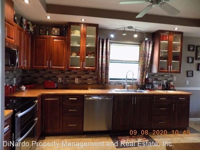 Building Photo - 3 br, 2 bath House - 910 Smokerise Blvd