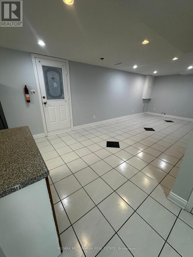 Photo du bâtiment - 1433 Daniel Creek Rd