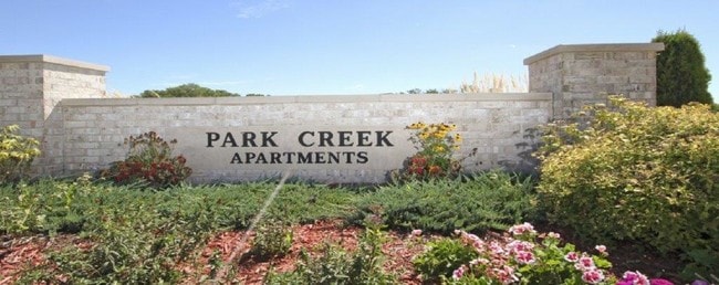 Building Photo - Park Creek Apartments