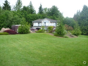 Building Photo - 7383 Ridgeview St