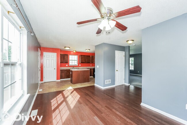 Foto del edificio - 14104 Cranwood Park Blvd