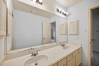 Building Photo - 2411 Charter Oaks Ct
