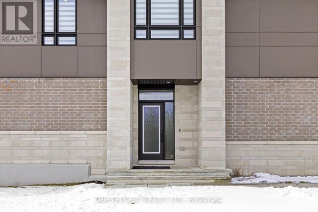 Building Photo - 238 Bristol Cres