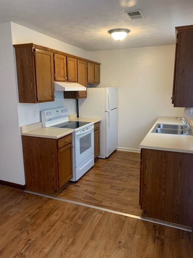 Building Photo - 303 Remington Ct