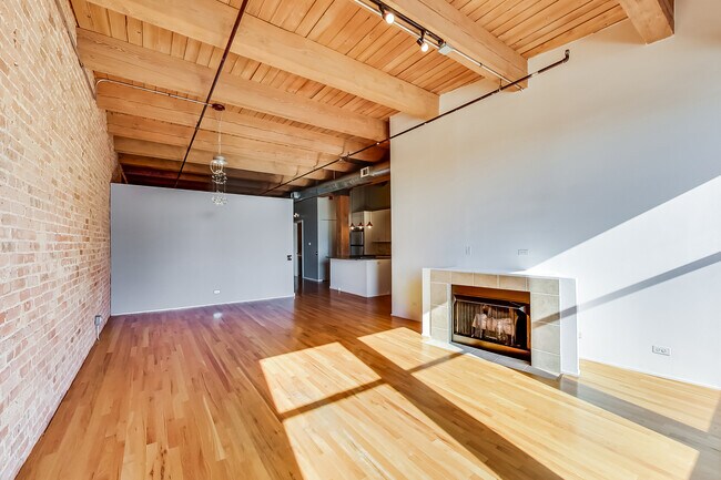 Foto del edificio - 728 W Jackson Blvd