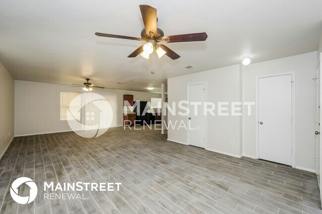 Foto del edificio - 8641 Hawkview Dr