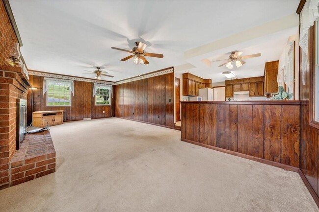 Building Photo - 1066 Coopers Cove Rd