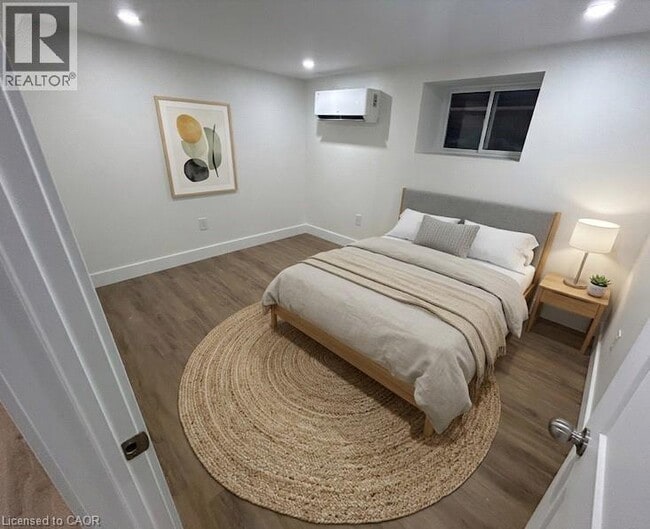 Photo du bâtiment - 259 John St S