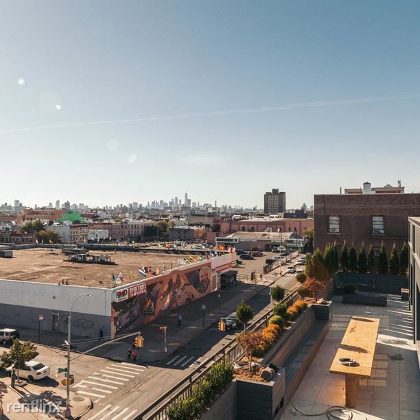Building Photo - 803 Wyckoff Ave
