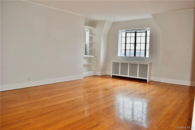 Building Photo - 22 Sagamore Rd