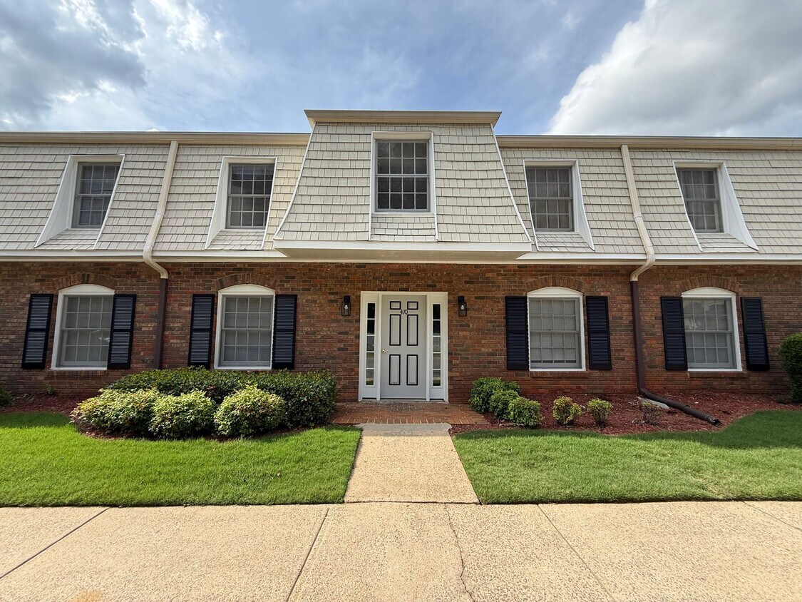 Foto principal - Royal Springs Apartments
