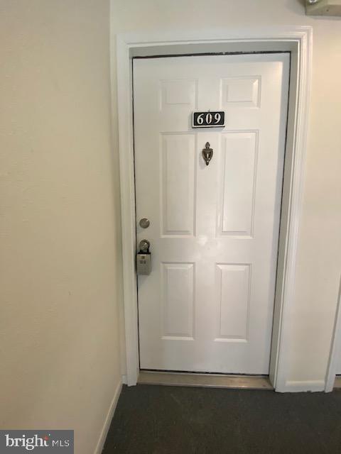 Primary Photo - 672 Gateway Dr SE