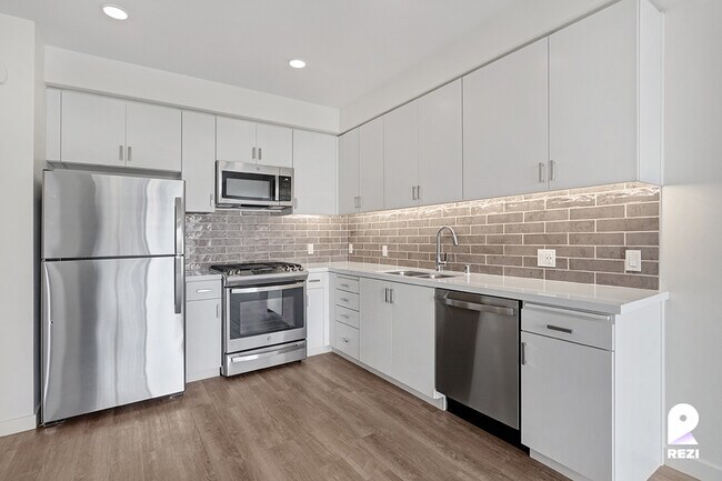 Foto del edificio - 1363 Colton St