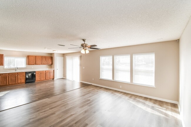 Building Photo - 2168 Fresco Dr