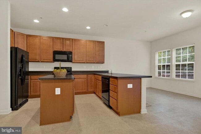 Building Photo - 3099 Raking Leaf Dr