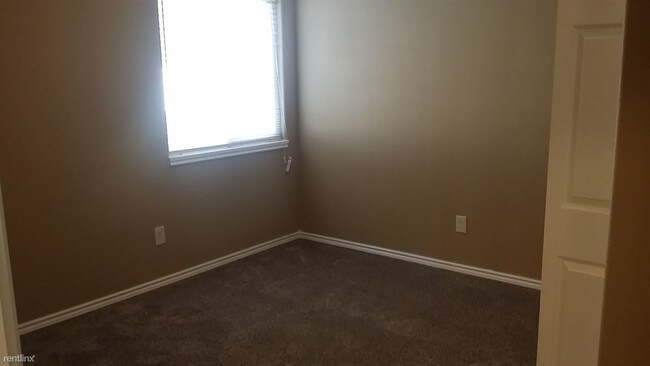 Foto del edificio - 3 br, 2 bath Duplex - 5583 W Newell St