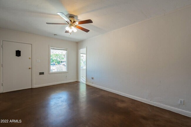 Foto del edificio - 2232 N 14th St