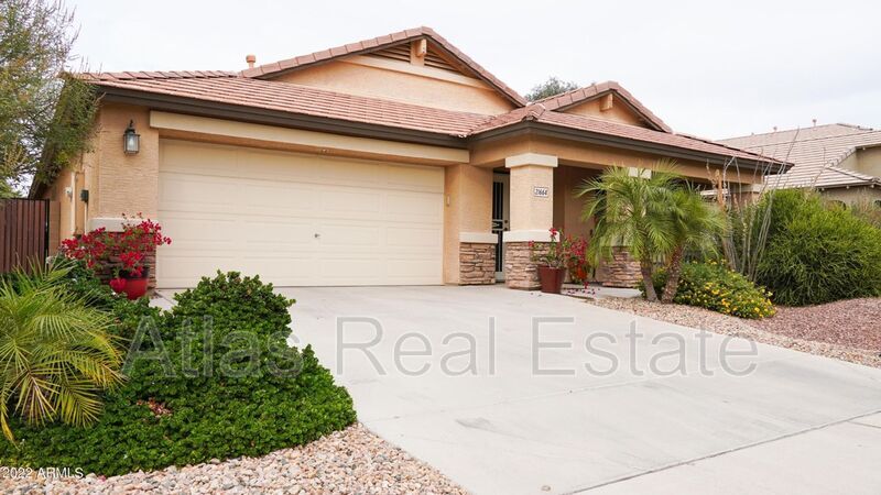 Primary Photo - 21664 Dietz Dr