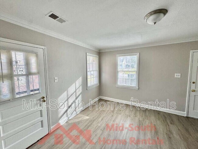 Foto del edificio - 3472 Hadley Rd