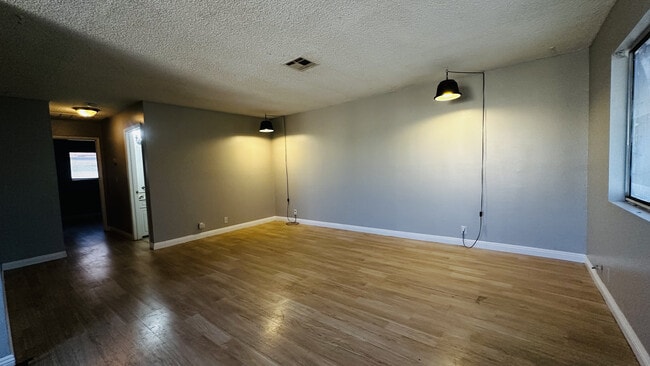 Building Photo - 5282 S Maryland Pky