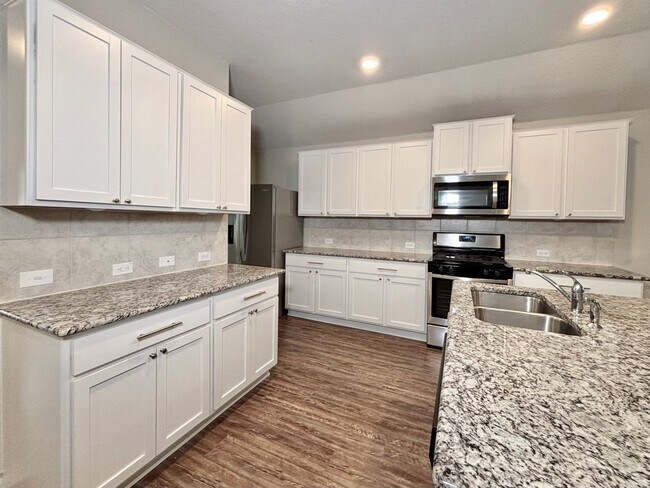 Building Photo - Beautiful 1 Story Home in Redbird Ranch!