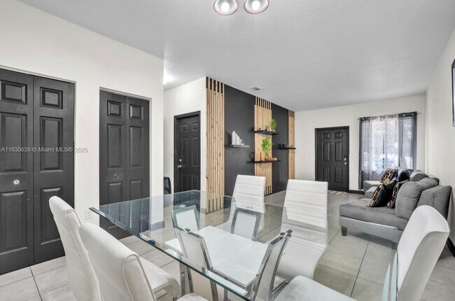 Foto del edificio - 22917 SW 112th Ct