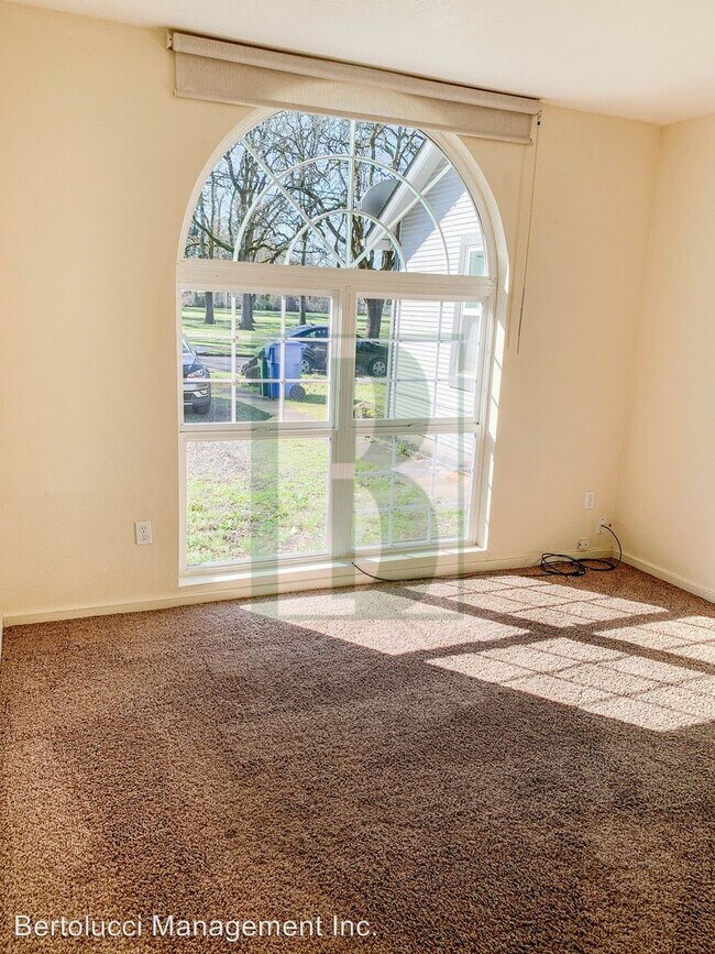 Foto del edificio - 2217-2221 Lee St SE