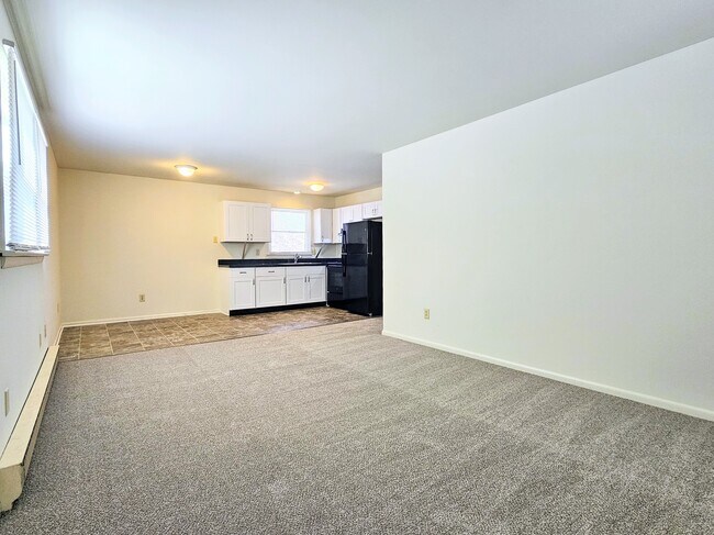 Foto del edificio - 367 W Washington Ave