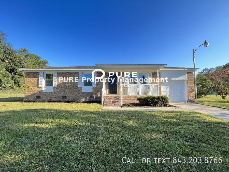 Primary Photo - Endearing Ranch Style Home with Sunroom !!